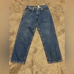 Silver Tab Levi’s baggy fit size 34x31. Early 2000s Vintage.